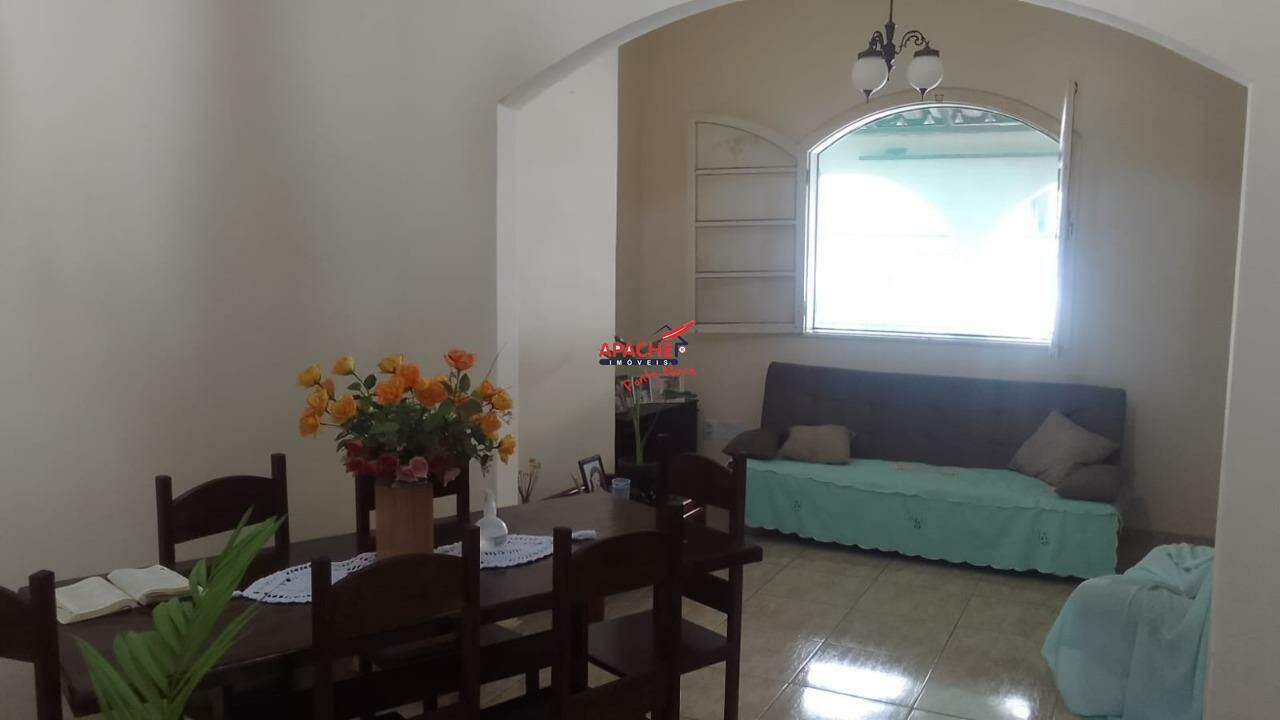 Casa à venda no Triângulo: 