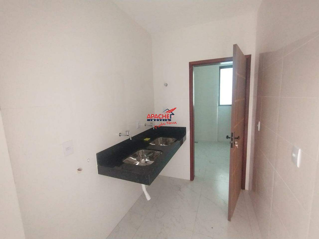 Apartamento à venda no Santo Antônio I: 