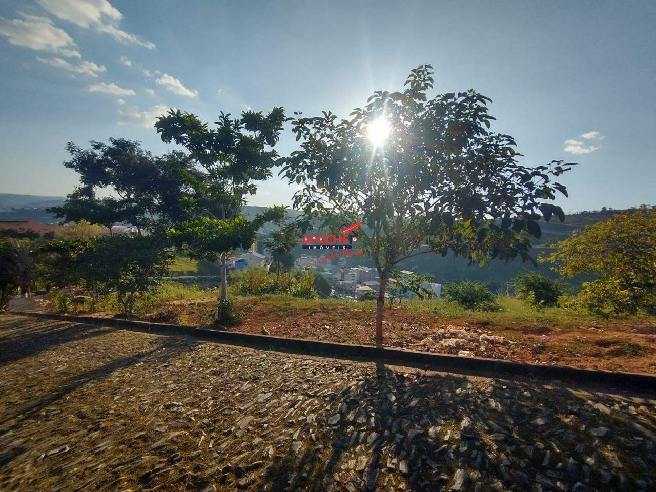 Lote à venda no Jardim: 