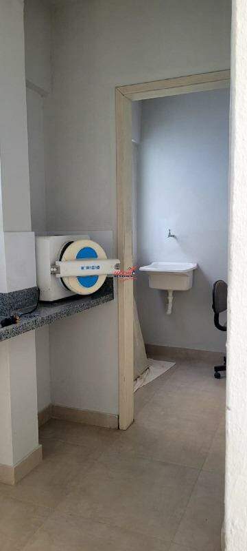 Sala para aluguel no Guarapiranga: 