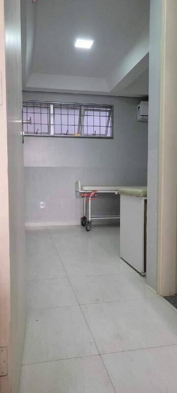 Sala para aluguel no Guarapiranga: 