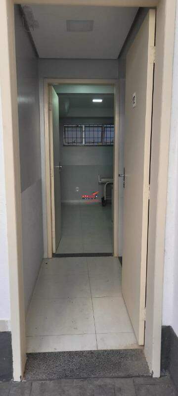 Sala para aluguel no Guarapiranga: 