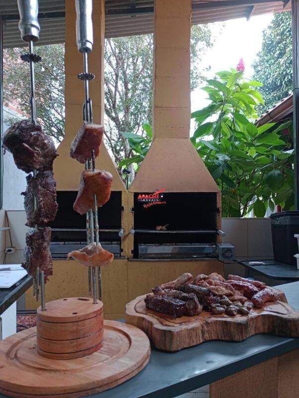 Ponto Comercial à venda no Triângulo Novo: 