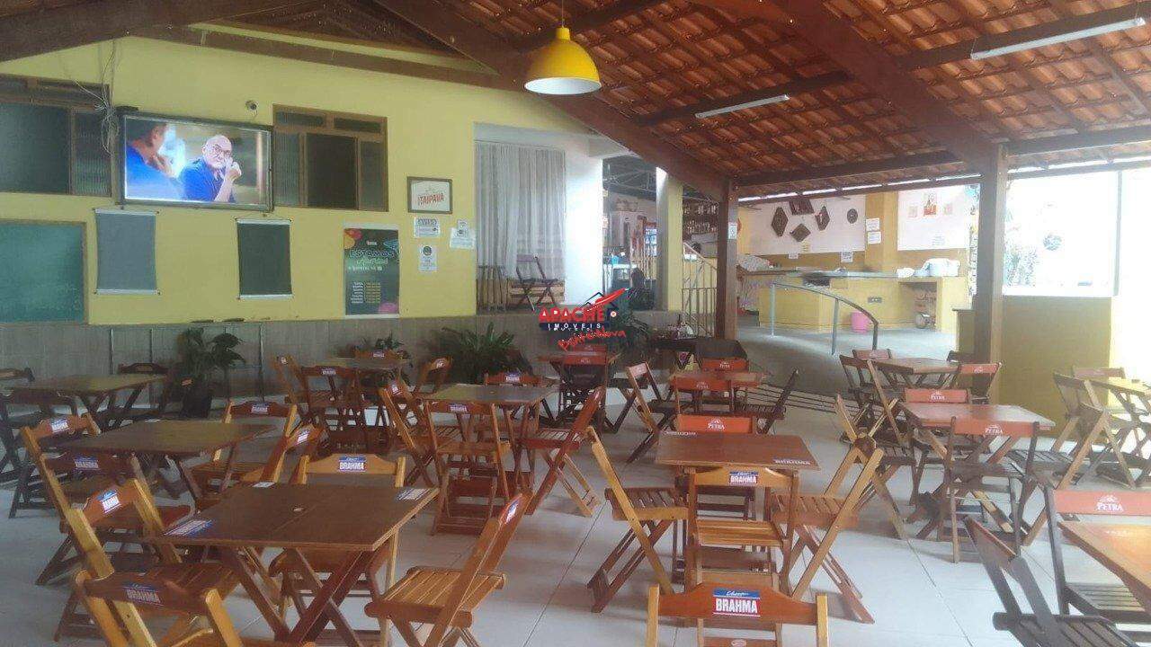 Ponto Comercial à venda no Triângulo Novo: 