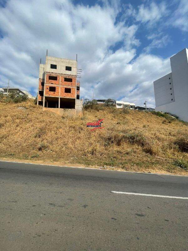 Lote à venda no Paraíso: 