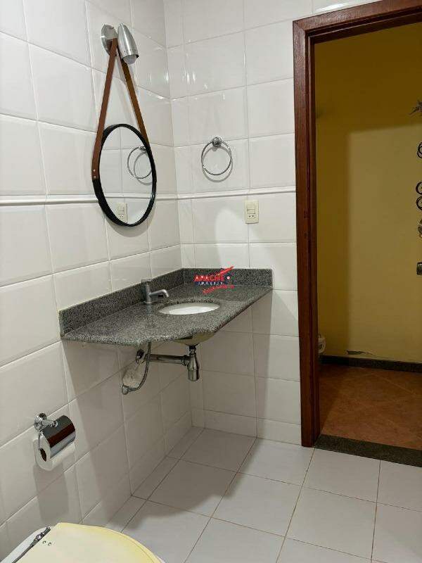 Casa à venda no Triângulo: 