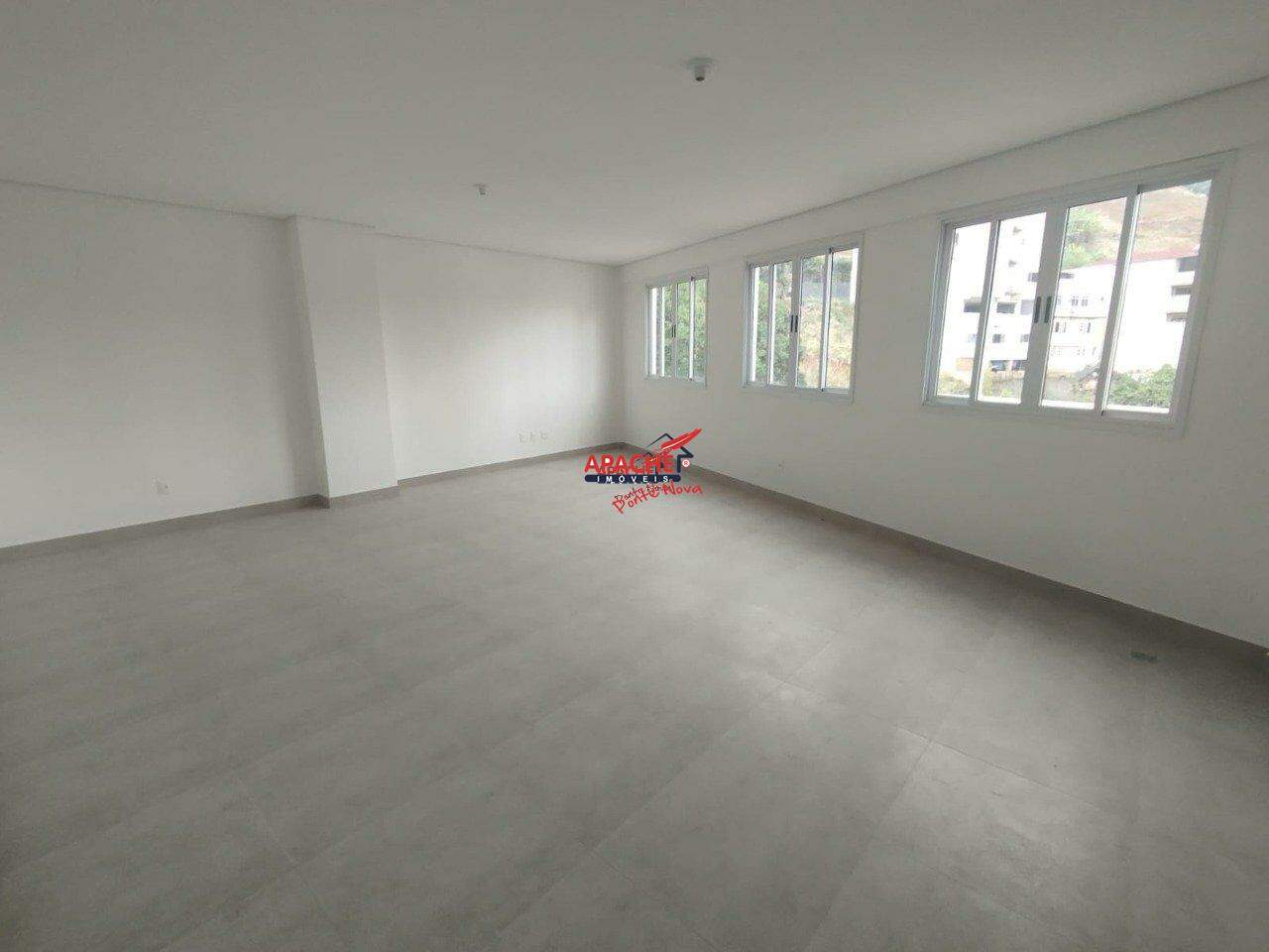 Sala para aluguel no Guarapiranga: 