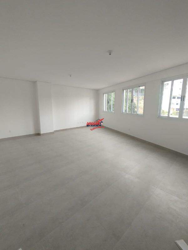 Sala para aluguel no Guarapiranga: 