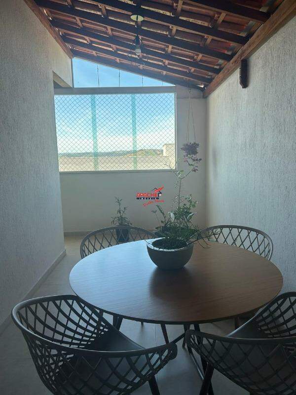 Apartamento à venda no Vale do Sereno: 