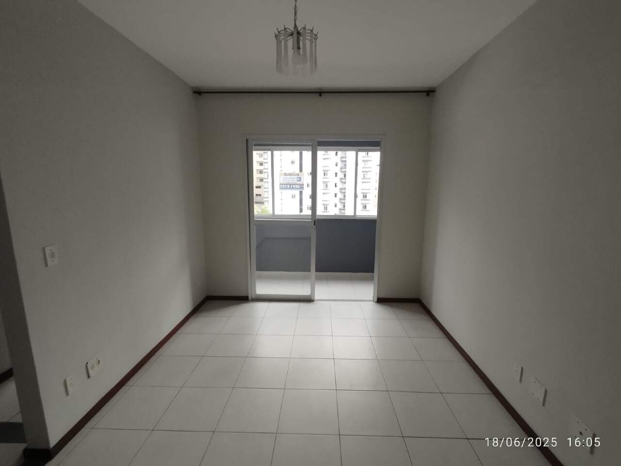 Prédio para aluguel no Centro: 