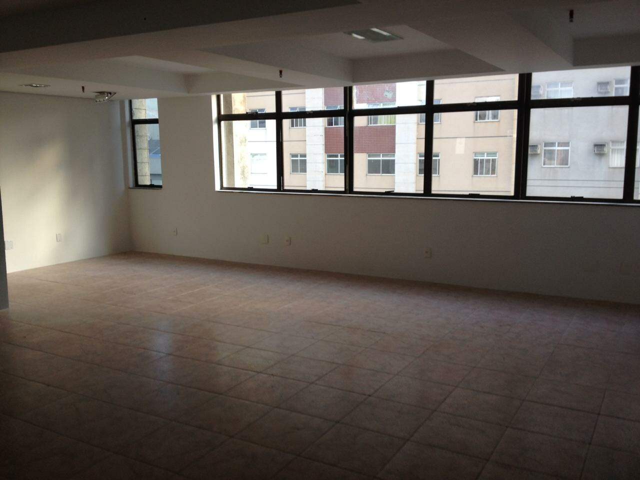Andar para aluguel no Centro: 