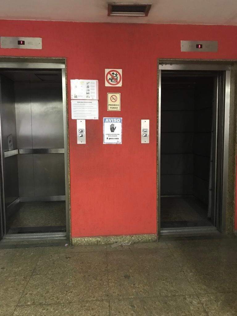 Prédio Comercial para aluguel no Centro: 