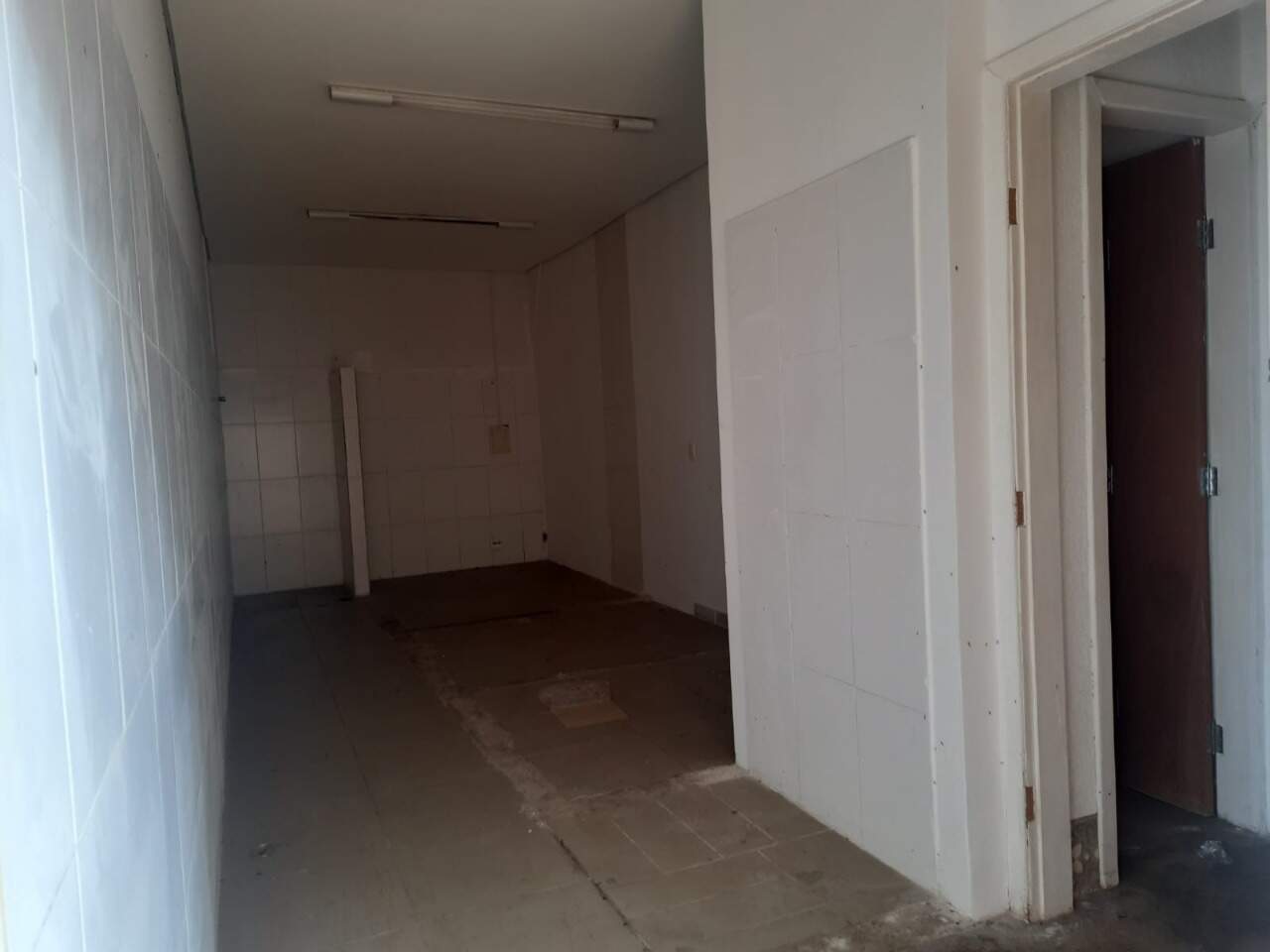Sala para aluguel no Buritis: 
