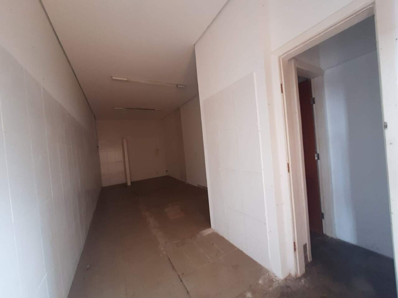 Sala para aluguel no Buritis: 
