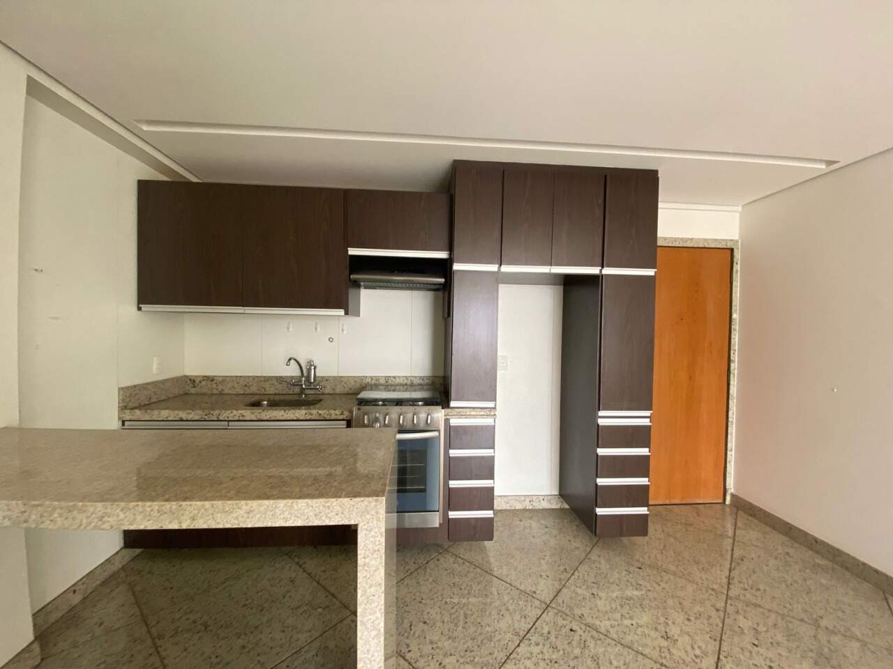 Apartamento para aluguel no Vila da Serra: 