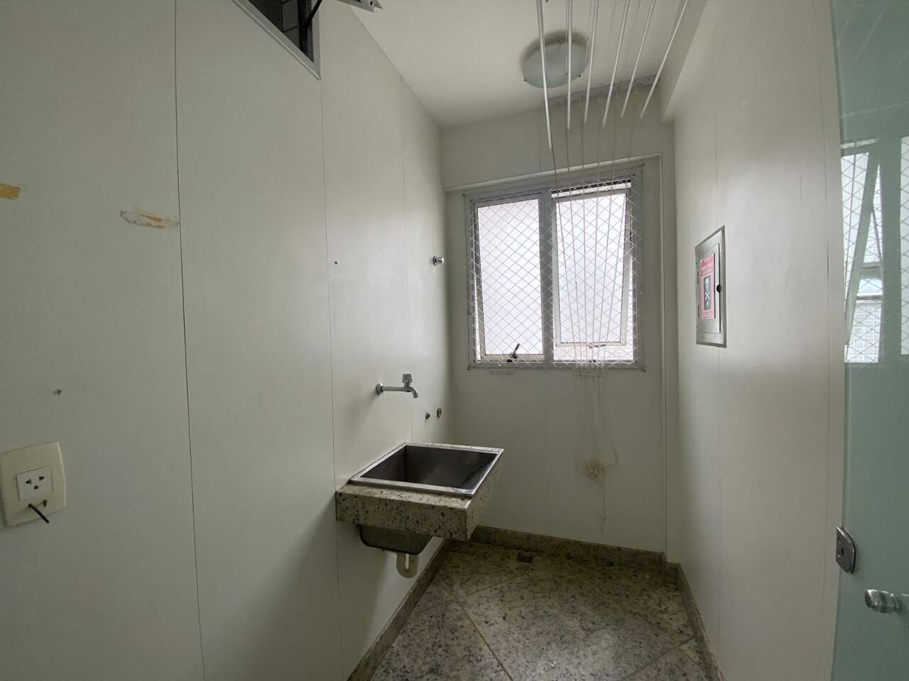 Apartamento para aluguel no Vila da Serra: 
