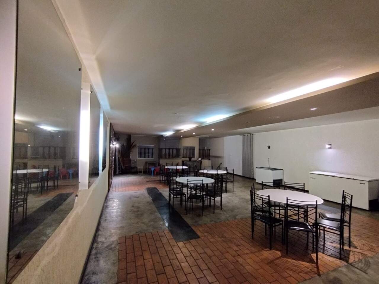 Sala para aluguel no Savassi: 
