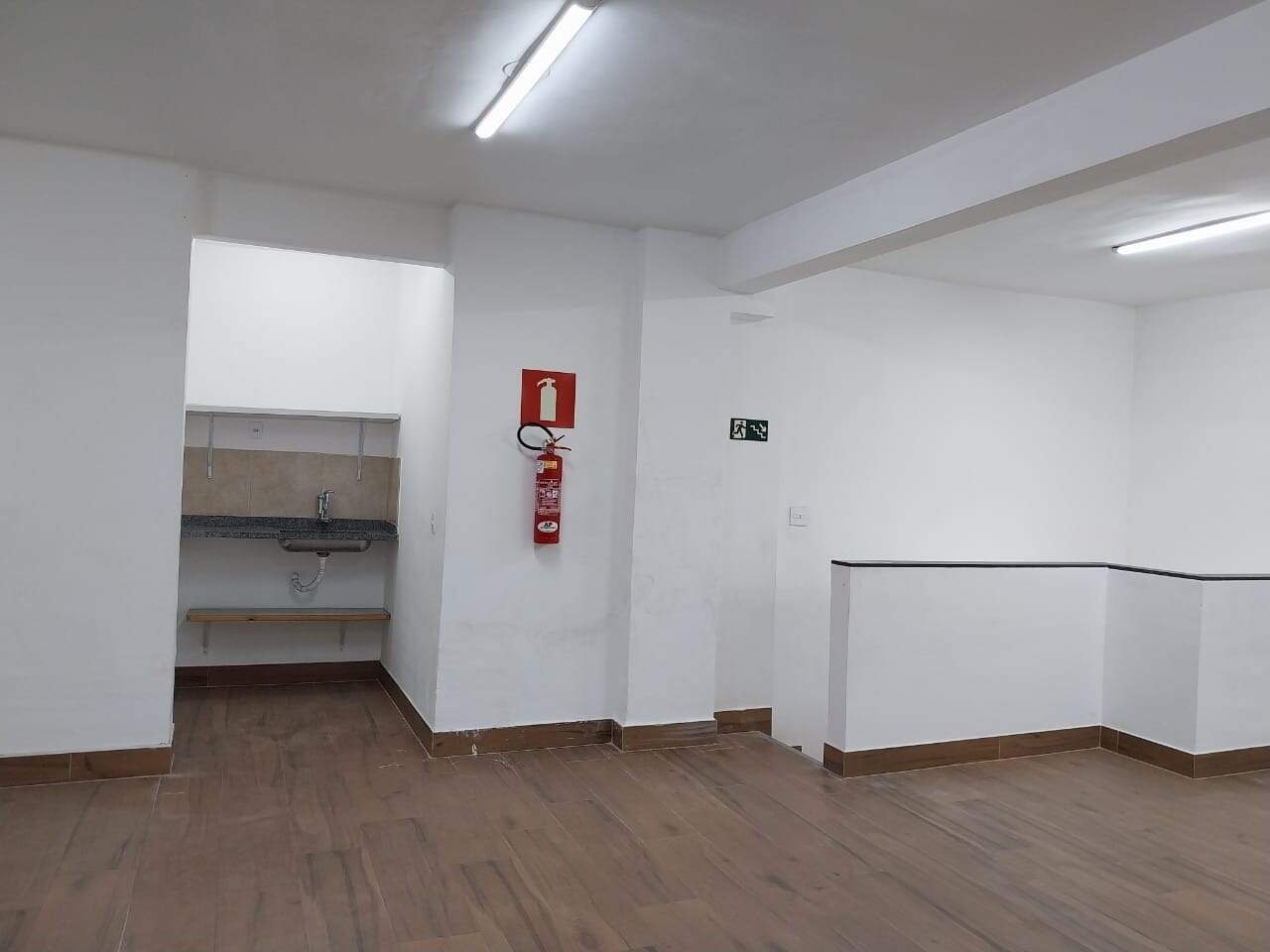 Loja para aluguel no Gutierrez: 