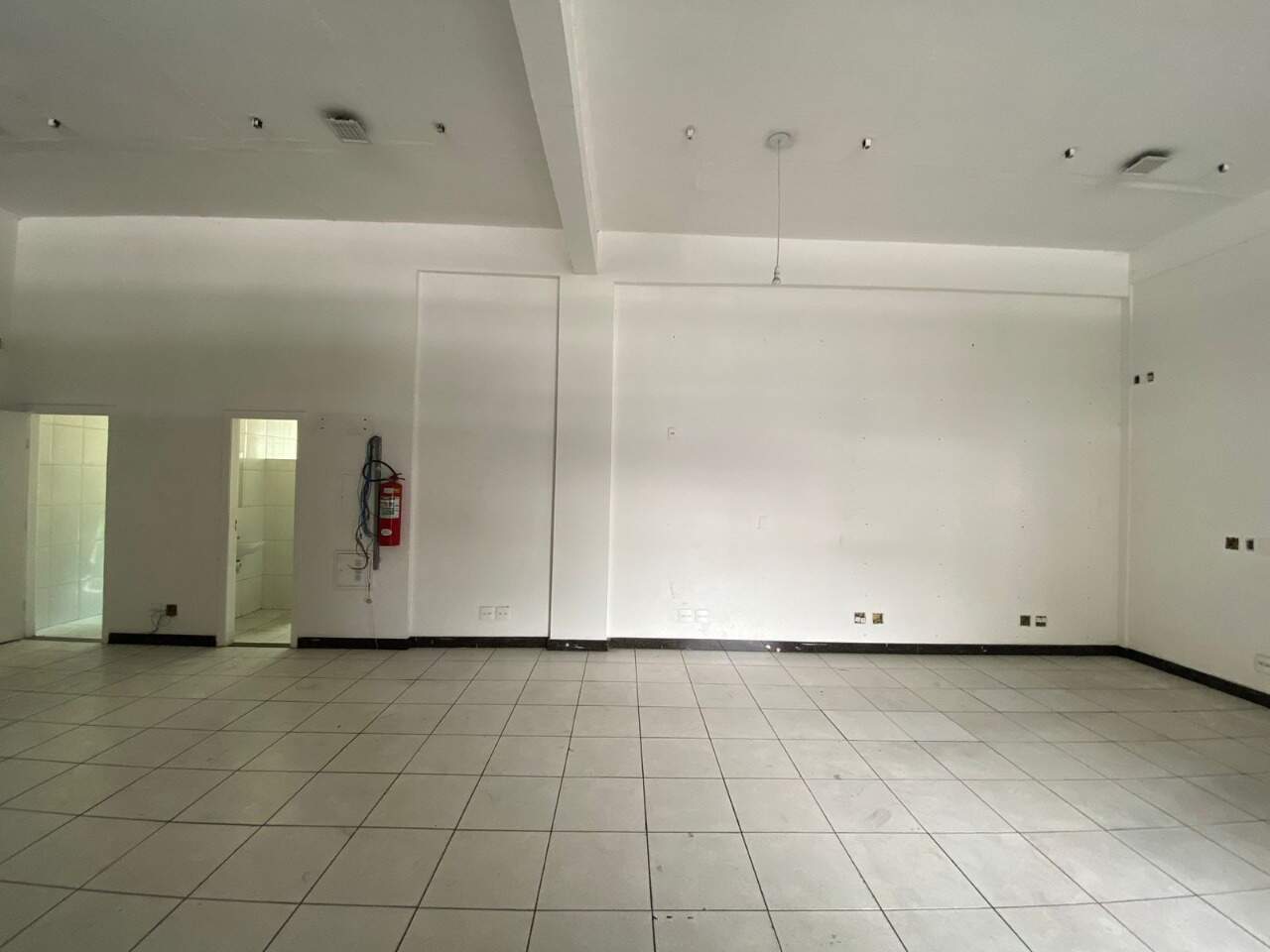Loja para aluguel no Santo Agostinho: 