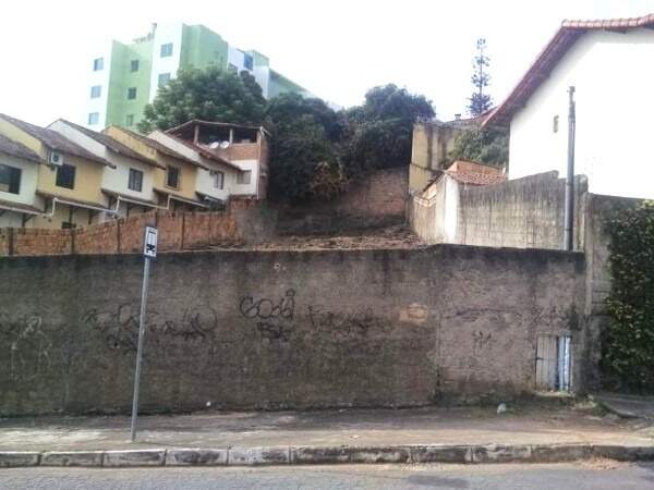 Lote para aluguel no Estrela Dalva: 