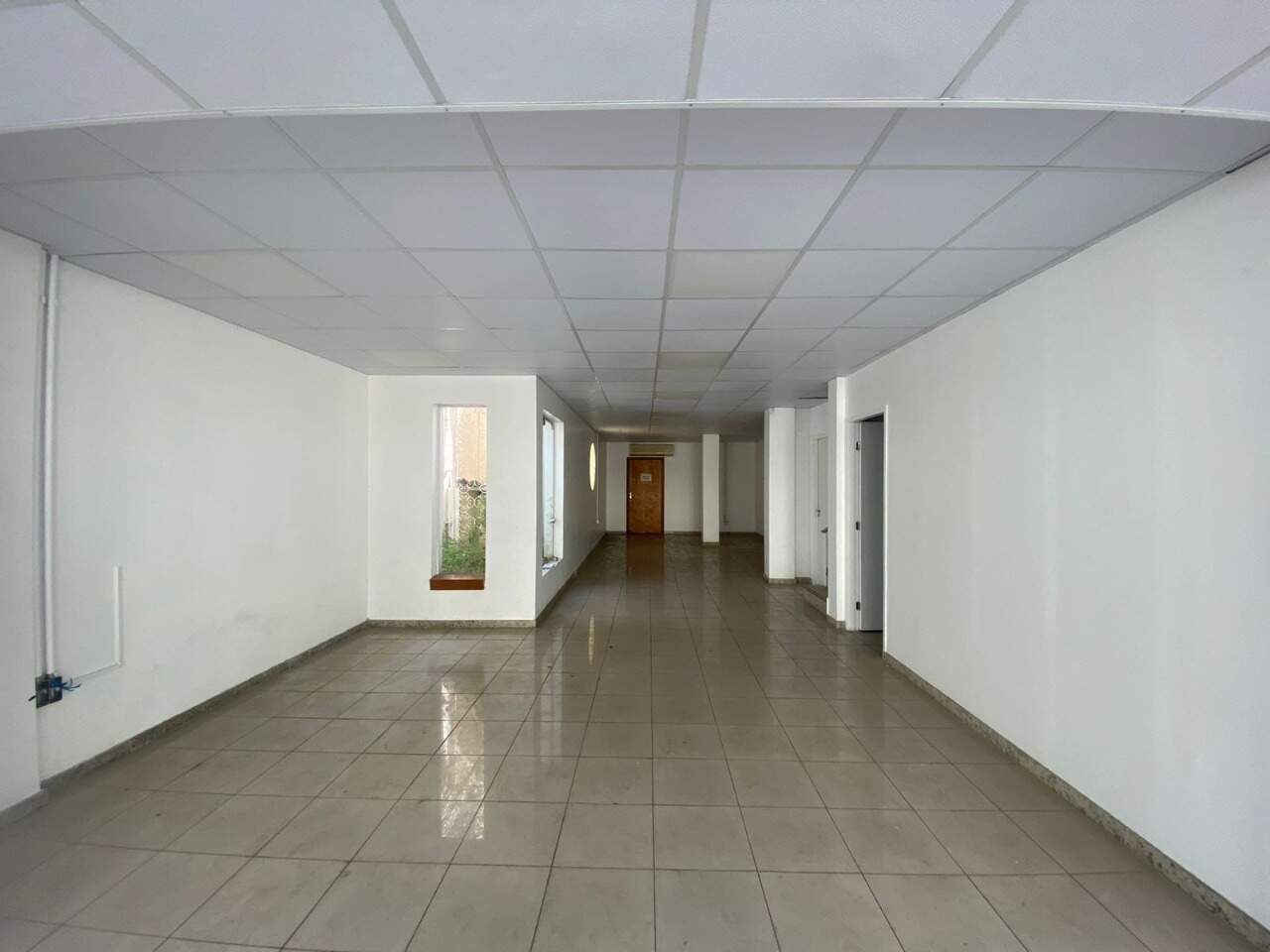 Casa comercial para aluguel no Lourdes: 