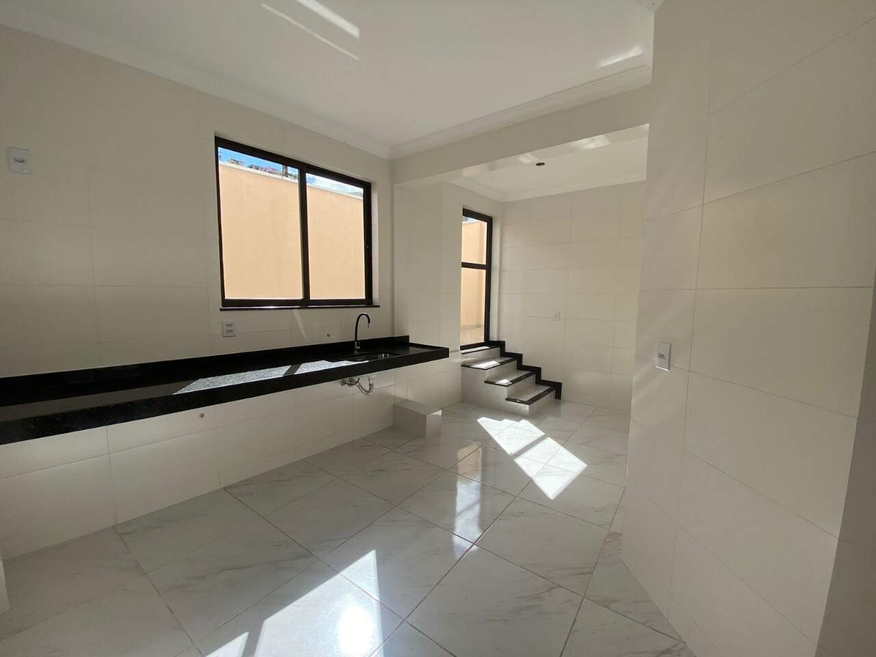Apartamento com área privativa para aluguel no Centro: 