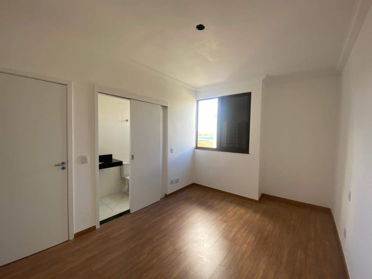 Apartamento para aluguel no Centro: 