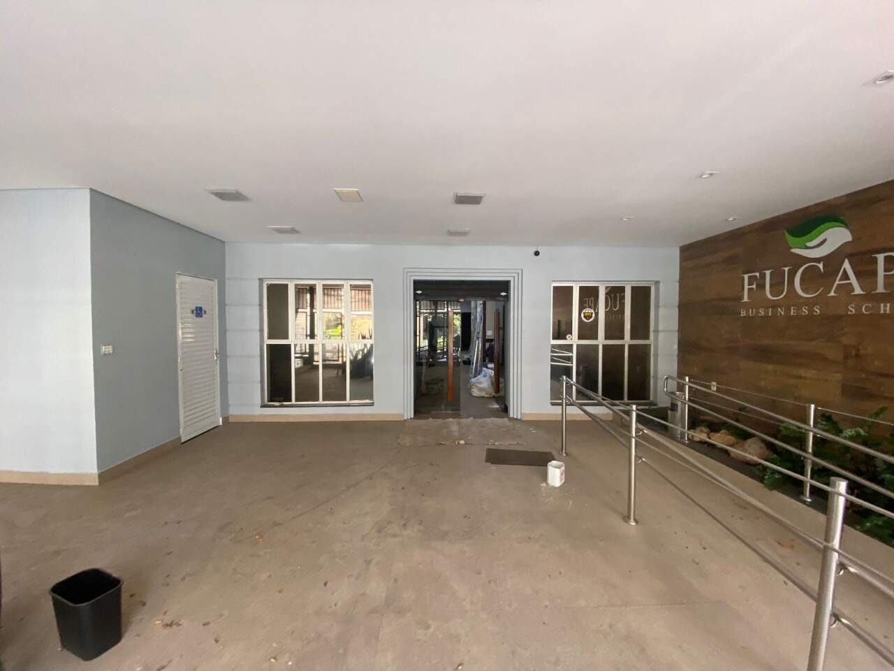 Casa comercial para aluguel no Santo Antônio: 