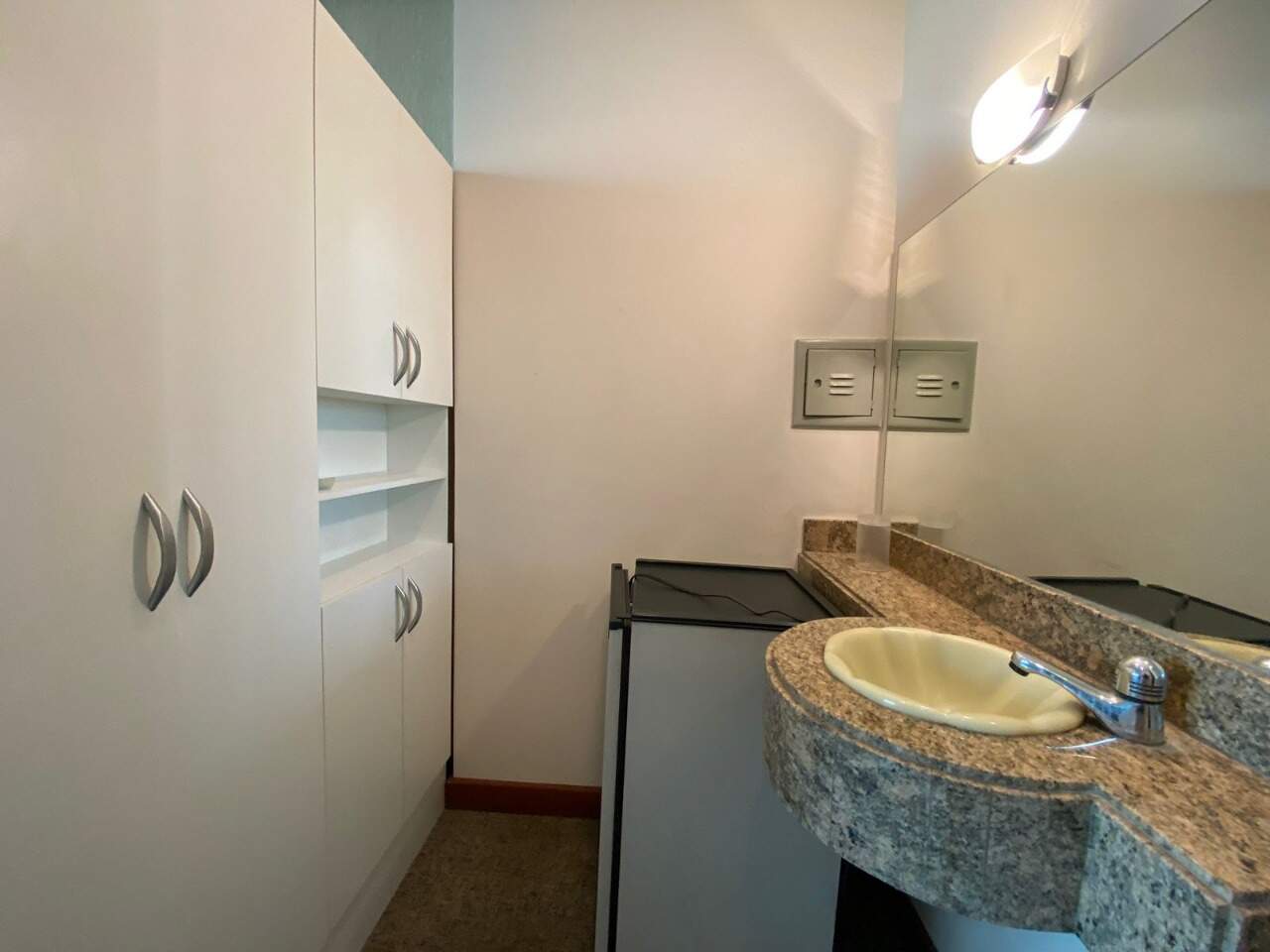 Sala para aluguel no Funcionários: 