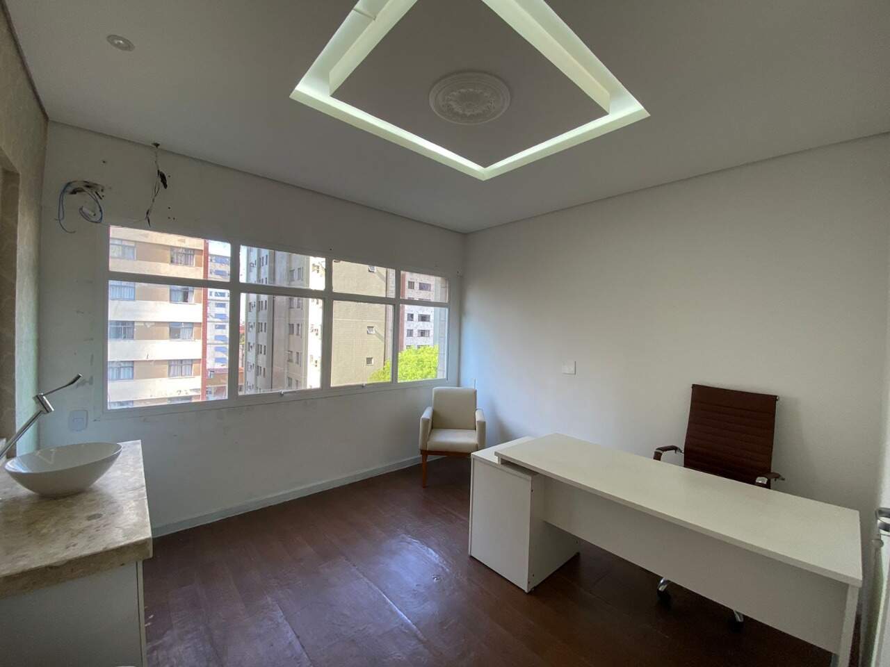 Sala para aluguel no Funcionários: 