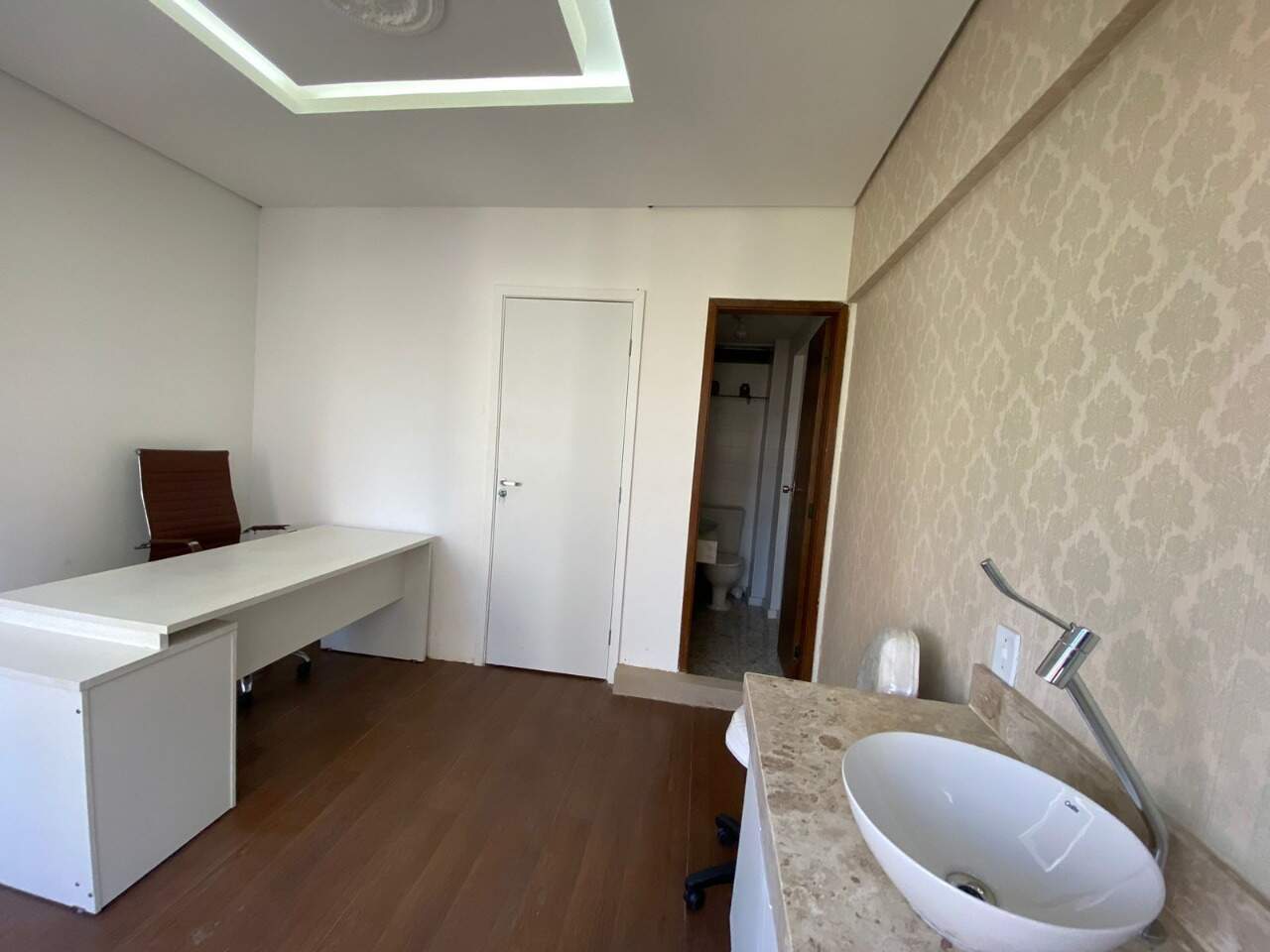 Sala para aluguel no Funcionários: 