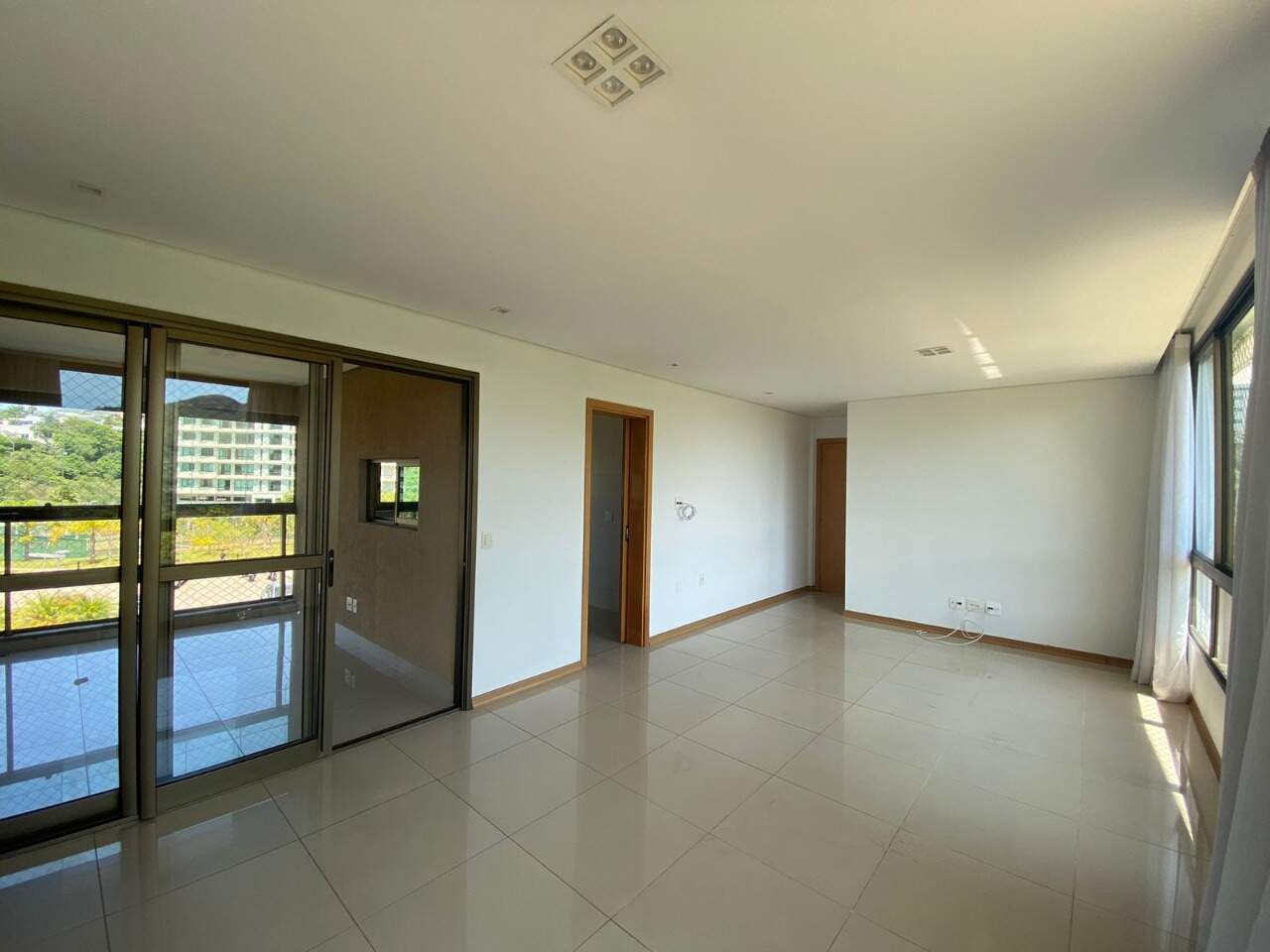 Apartamento para aluguel no Vale dos Cristais: 