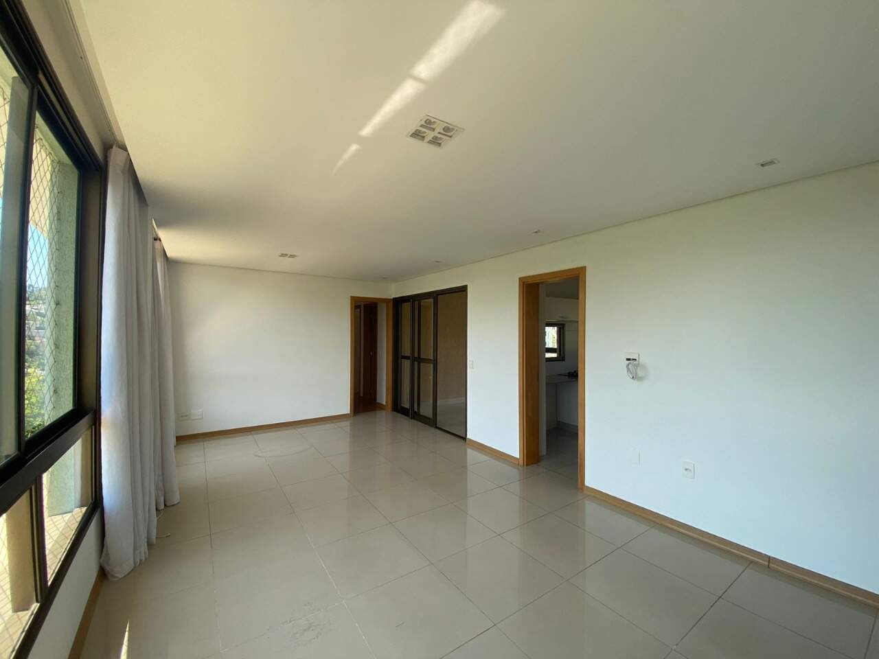 Apartamento para aluguel no Vale dos Cristais: 