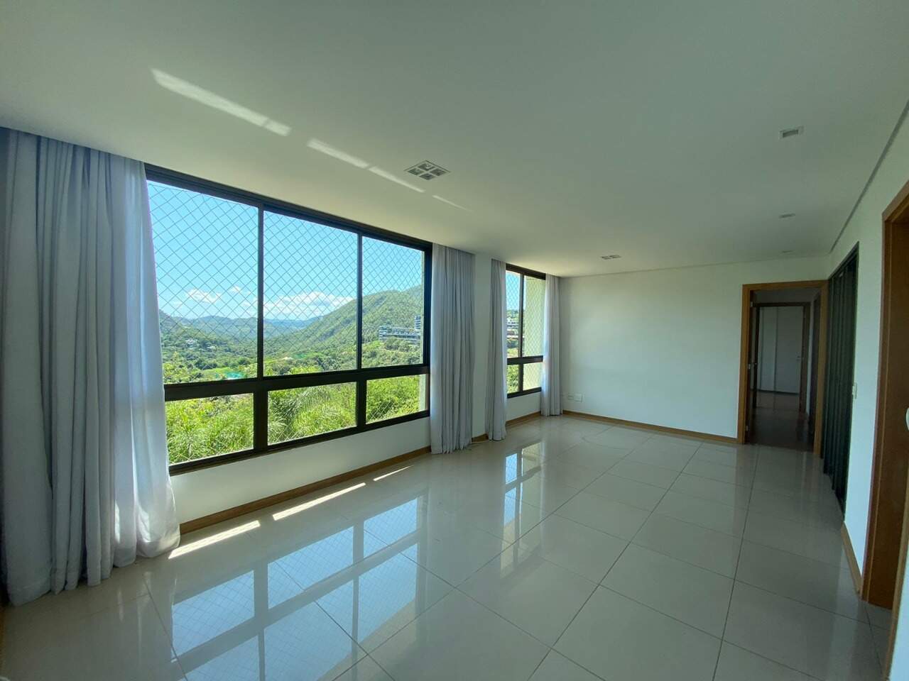 Apartamento para aluguel no Vale dos Cristais: 