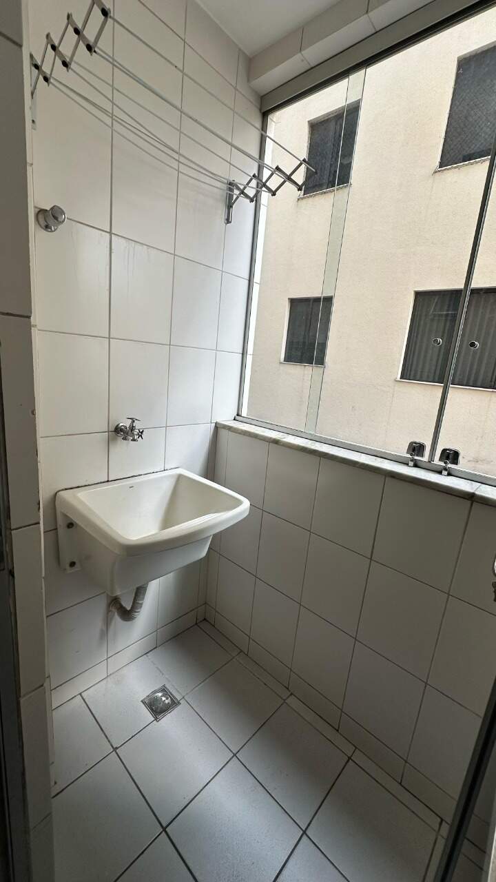 Apartamento para aluguel no Castelo: 