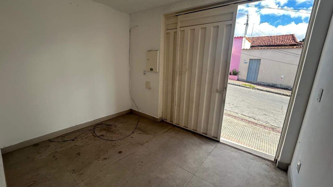 Galpão para aluguel no Mantiqueira: 