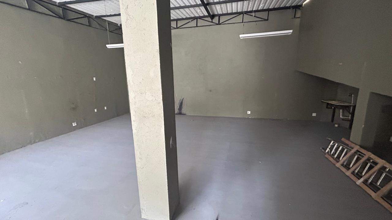 Galpão para aluguel no Mantiqueira: 
