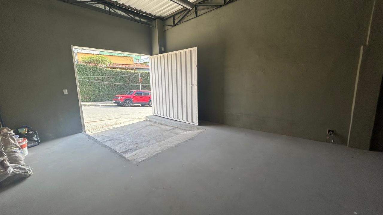 Galpão para aluguel no Mantiqueira: 