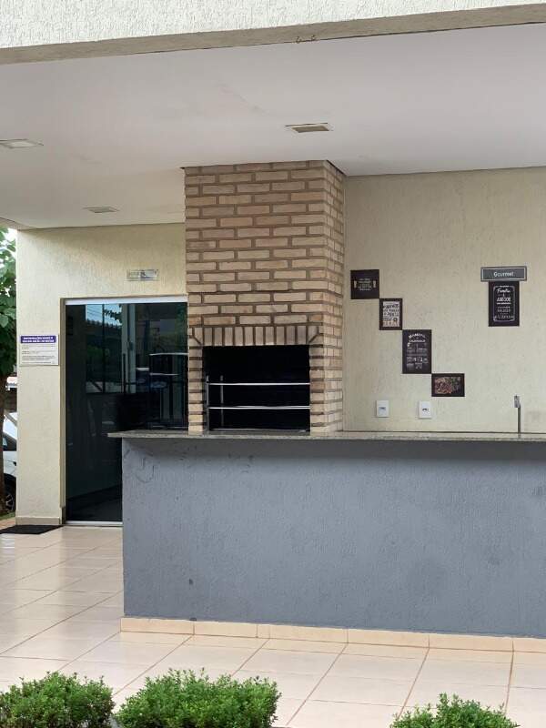 Apartamento para aluguel no Mercês: 