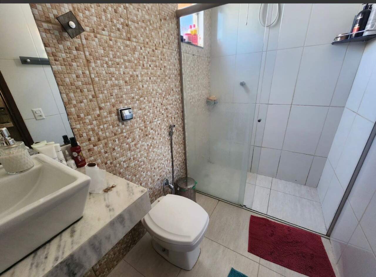 Casa à venda no Jardim Elza Amuí III: 