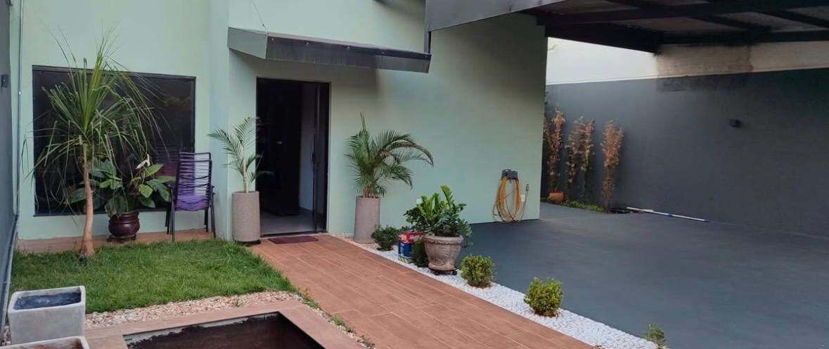 Casa à venda no Mercês: 