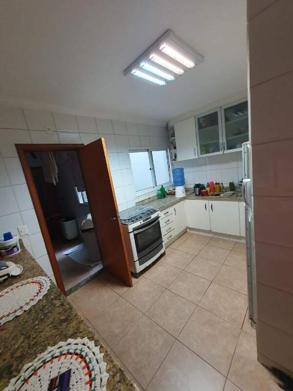 Apartamento à venda no Irmãos Soares: 