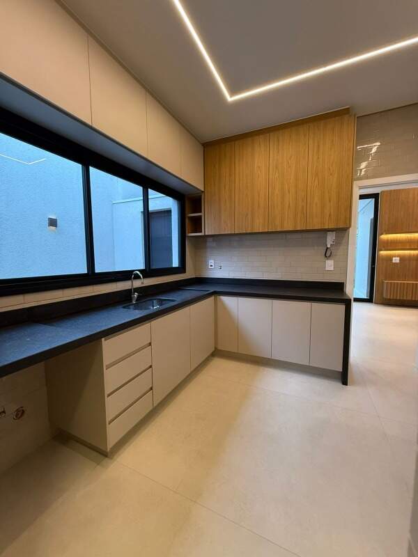 Casa à venda no Loteamento Residencial Ayait II: 