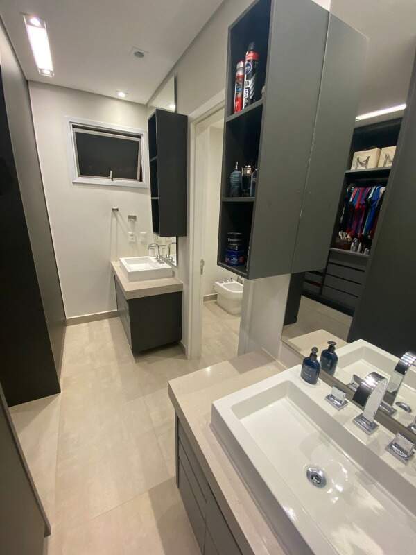Apartamento à venda no Mercês: 