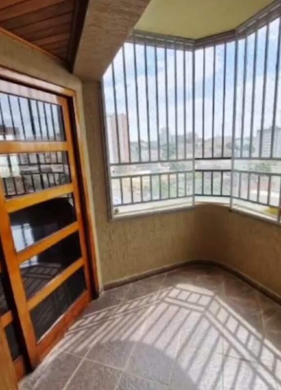 Apartamento à venda no Mercês: 