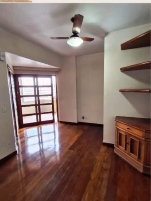 Apartamento à venda no Mercês: 