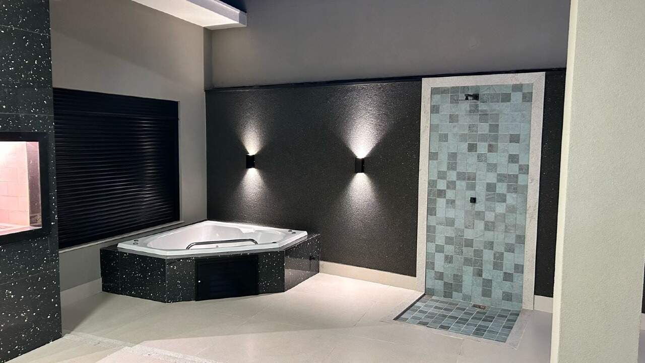 Casa à venda no Jardim Nenê Gomes: 