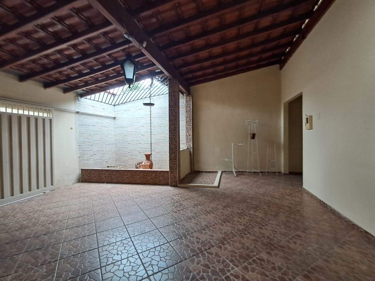 Casa para aluguel no Conjunto Cássio Rezende: 