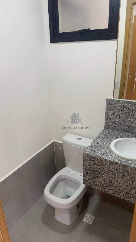 Sobrado para aluguel no Jardins Marselha: 