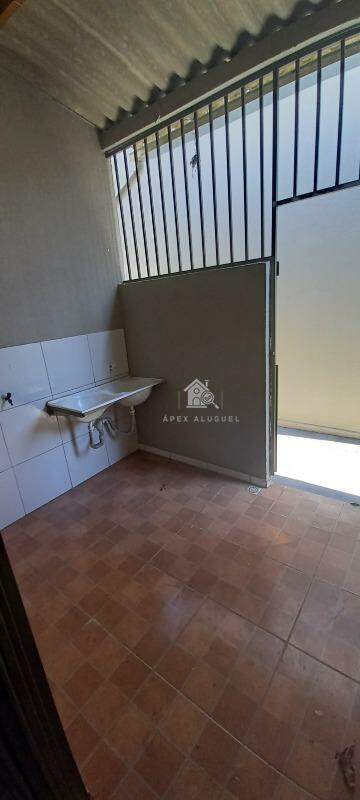 Kitnet para aluguel no Jardim Tropical: 